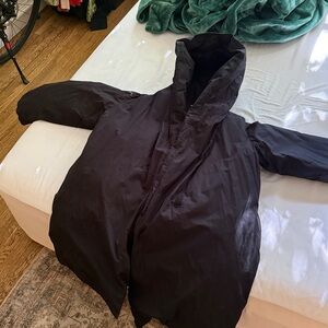 Great condition women’s sizeS DKNY black Jacket!